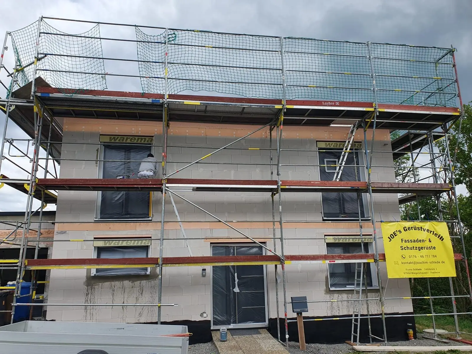 großes fassadengerüst für schweinfurt und umgebung